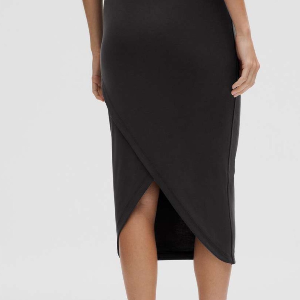 lululemon athletica Asymmetrical midi Skirt softstreme in Taupe size M